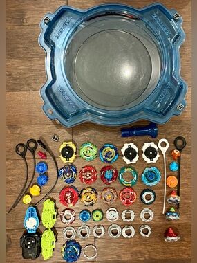 Hasbro Beyblade Lot Mixed Assortment *AS IS* Launchers Metals Burst With Arena